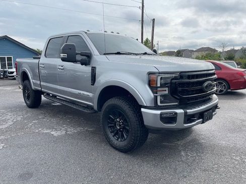 Used 2020 Ford F250 Lariat image 3
