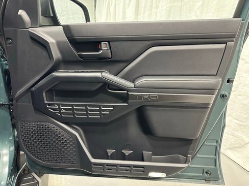 Used 2025 Toyota 4Runner TRD Off-Road image 50