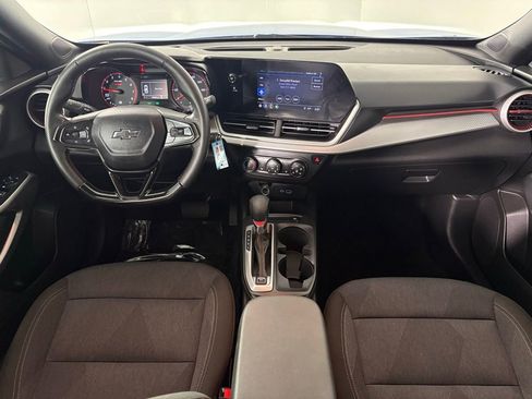 Used 2024 Chevrolet Trax RS image 33