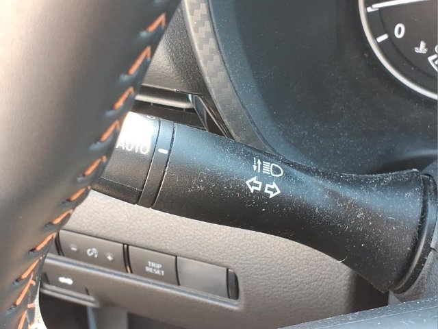 Certified 2025 Nissan Sentra SR FWD image 23