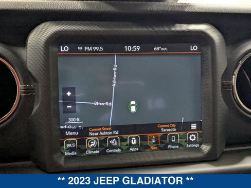 Used 2023 Jeep Gladiator Overland image 29