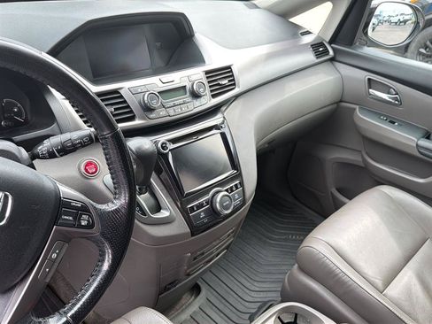 Used 2015 Honda Odyssey Touring image 12