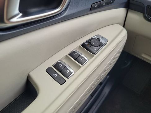 New 2026 Kia Carnival EX FWD image 29
