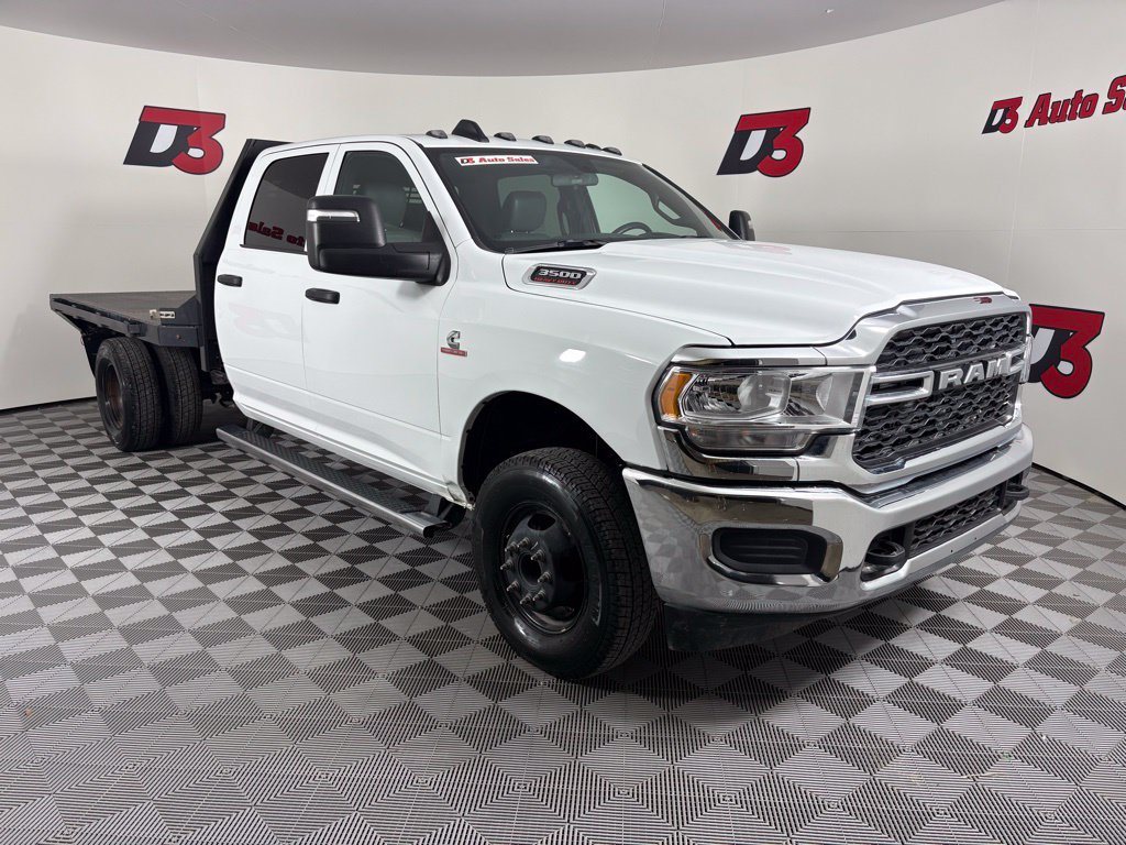 Used 2024 RAM 3500 Tradesman w/ Chrome Appearance Group AWD/4WD image 10