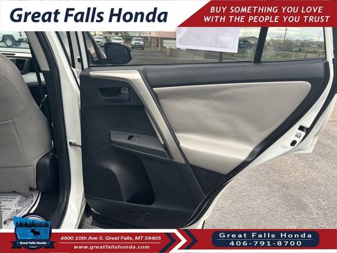Used 2015 Toyota RAV4 LE FWD image 24