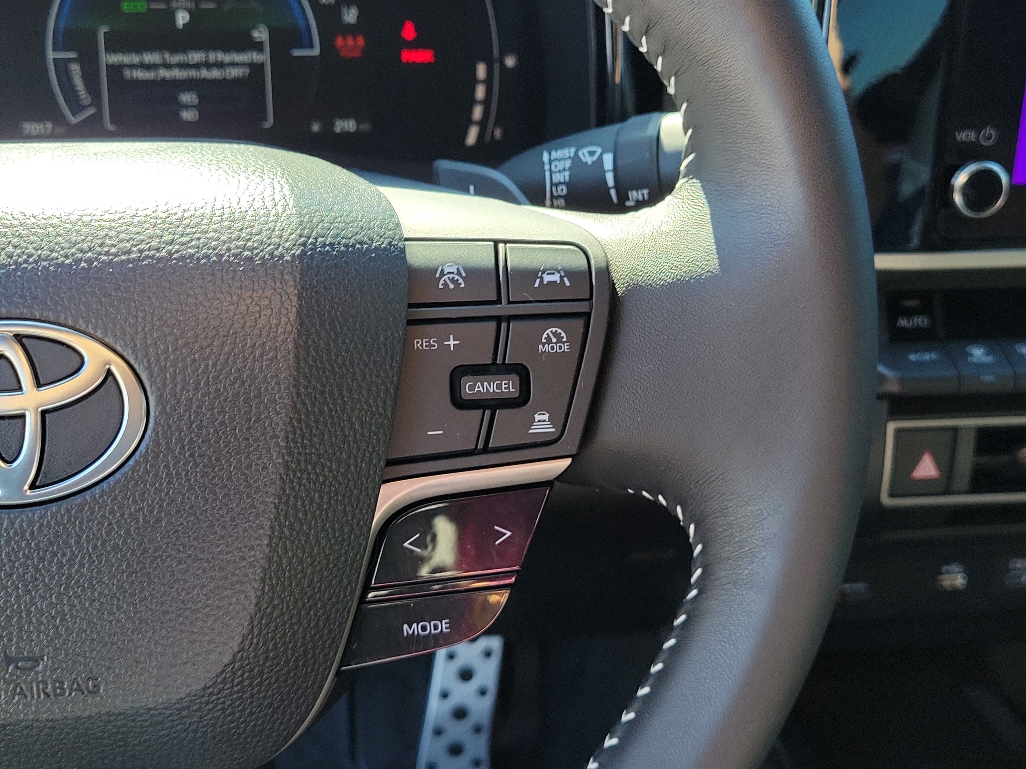 Used 2026 Toyota Camry SE FWD image 23