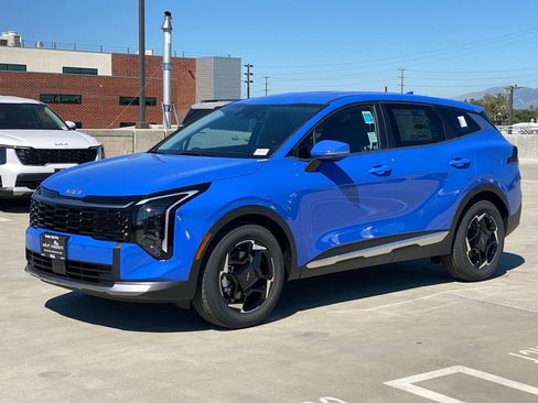 New 2026 Kia Sportage EX image 8