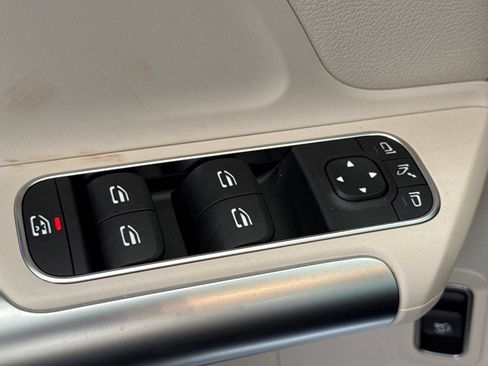 New 2025 Mercedes-Benz GLA 250 image 13