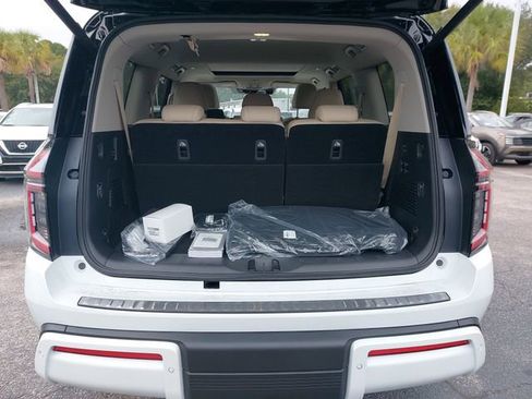 New 2026 Nissan Armada Platinum Reserve image 31