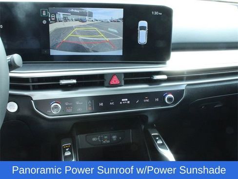 Used 2025 Kia Sorento S w/ Panoramic Sunroof Package FWD image 5