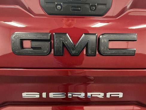 Used 2021 GMC Sierra 1500 AT4 w/ AT4 Premium Package image 32