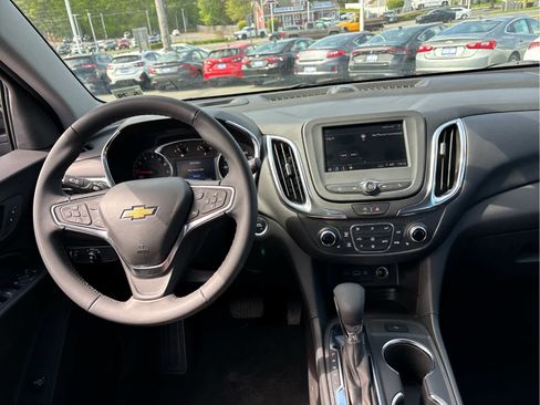 Certified 2024 Chevrolet Equinox LT w/ LPO, Floor Liner Package FWD image 21