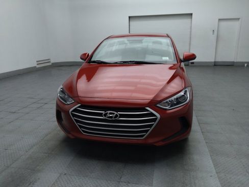 Used 2018 Hyundai Elantra SE image 15