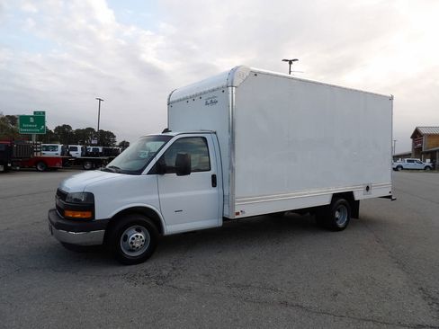 Used 2021 Chevrolet Express 3500 w/ Power Convenience Package image 3
