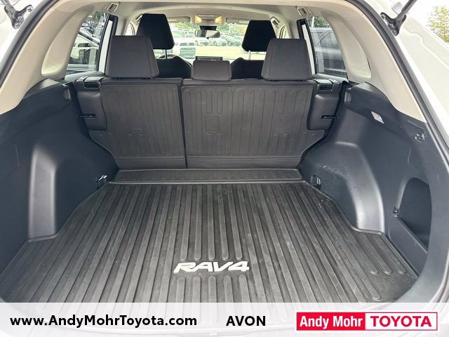 Used 2021 Toyota RAV4 LE AWD/4WD image 32