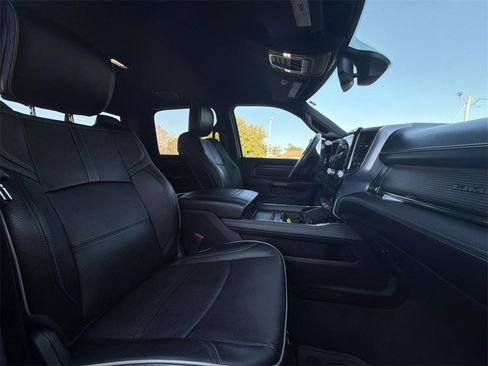 Used 2021 RAM 2500 Limited w/ Body Color Bumper Group image 17