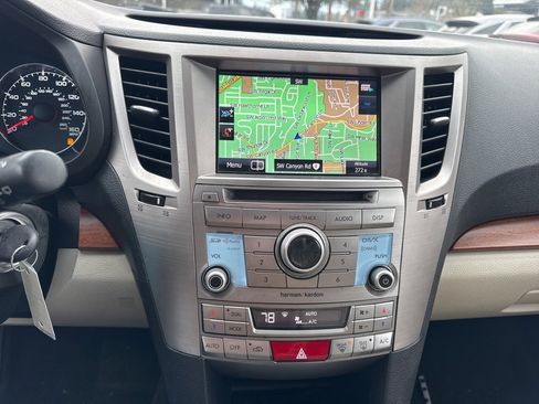 Used 2014 Subaru Outback 3.6R Limited image 20