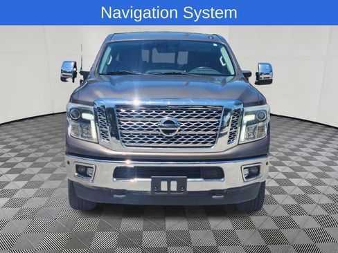 Used 2016 Nissan Titan SL RWD image 2