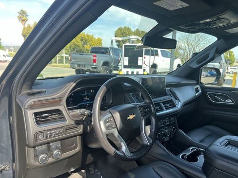 Used 2022 Chevrolet Tahoe LT w/ LT Signature Plus Package image 10