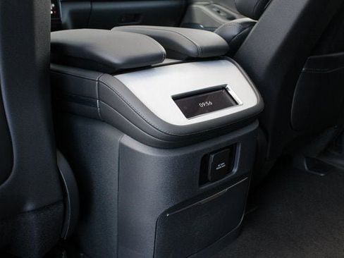 New 2026 Lincoln Navigator Reserve w/ Jet Appearance Package AWD/4WD image 21