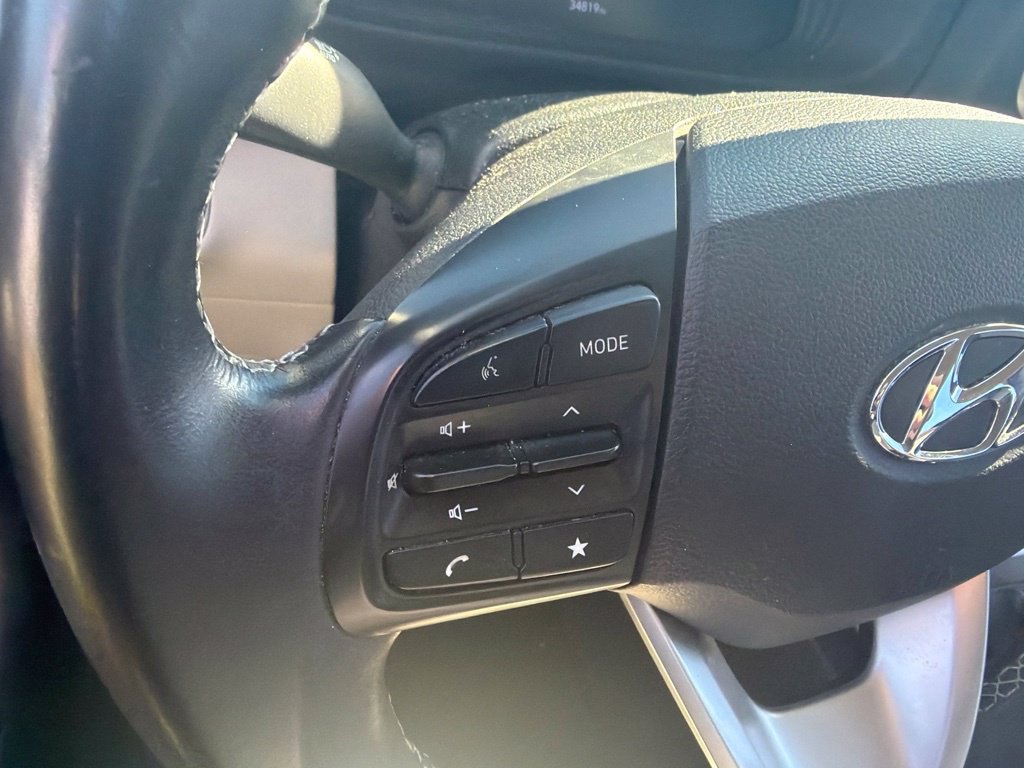 Used 2024 Hyundai Venue SEL FWD image 13
