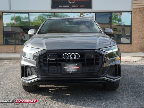 Used 2019 Audi Q8 Premium Plus w/ Premium Plus AWD/4WD image 2