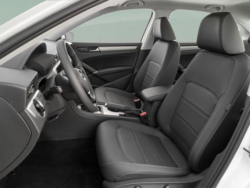 Used 2022 Volkswagen Passat 2.0T image 16