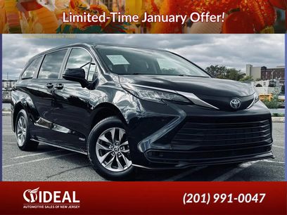 Used 2021 Toyota Sienna LE