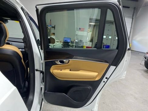 Used 2019 Volvo XC90 T6 Momentum w/ Advanced Package AWD/4WD image 27