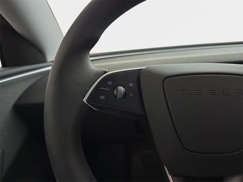 Used 2025 Tesla Model 3 Long Range image 21