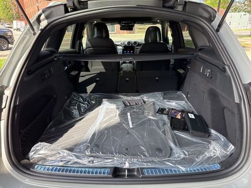 Certified 2025 Mercedes-Benz GLC 300 4MATIC image 23