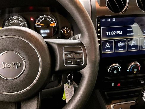 Used 2017 Jeep Patriot Sport w/ Power Value Group FWD image 12