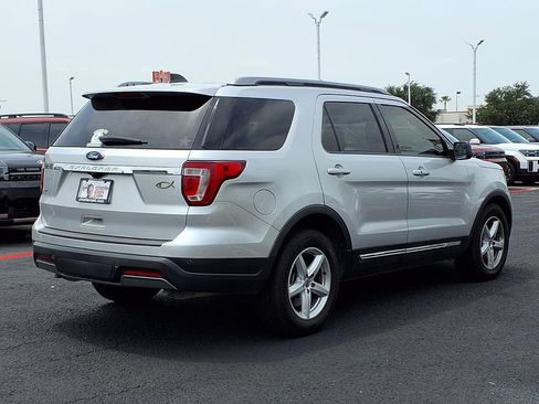 Used 2019 Ford Explorer XLT w/ Class III Trailer Tow Package FWD image 5