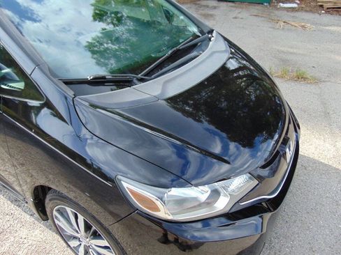 Used 2015 Honda Fit EX image 11