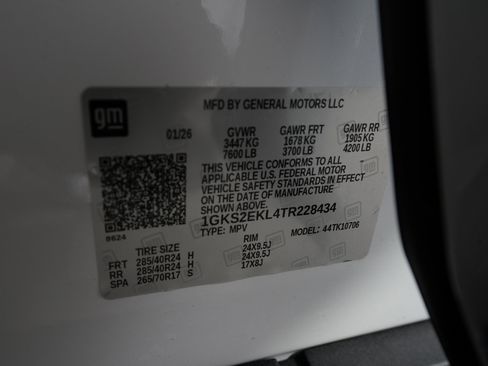 Used 2026 GMC Yukon Denali Ultimate w/ LPO, Floor Liner Package image 42