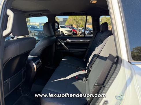 Certified 2021 Lexus GX 460 Premium w/ Premium Plus Package AWD/4WD image 7