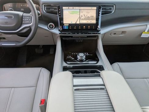 New 2026 Jeep Grand Wagoneer 4WD w/ Premium Group I image 48