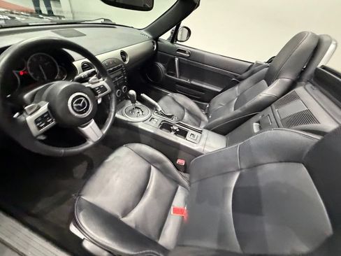Used 2012 MAZDA MX-5 Miata Grand Touring w/ Premium Pkg RWD image 19