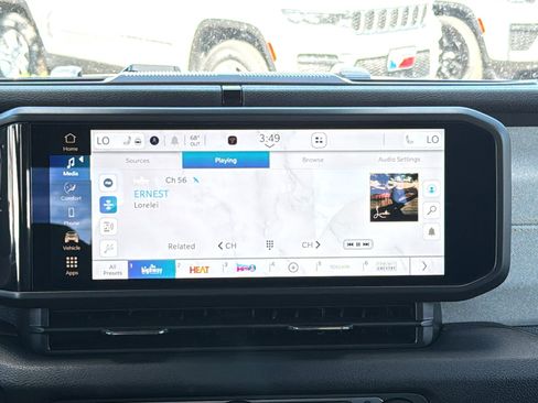 New 2026 Jeep Gladiator Sport AWD/4WD image 17