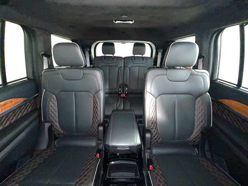 Used 2023 Jeep Grand Cherokee L Summit AWD/4WD image 25