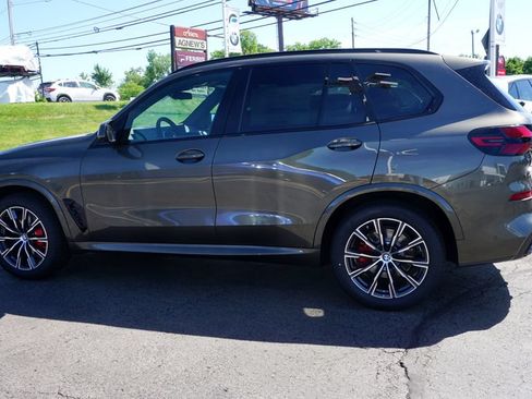 New 2026 BMW X5 xDrive40i w/ M Sport Package AWD/4WD image 9