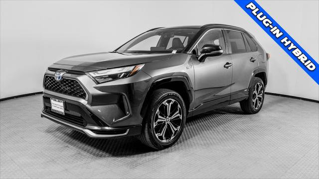 Used 2024 Toyota RAV4 XSE AWD/4WD image 2