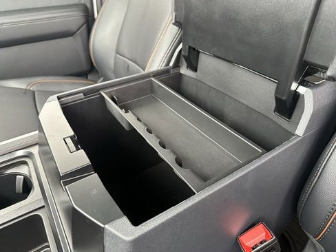 Used 2026 Ford F250 Lariat w/ FX4 Off-Road Package image 14