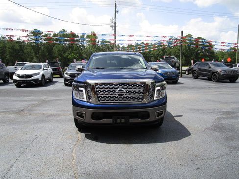 Used 2018 Nissan Titan Platinum Reserve AWD/4WD image 2