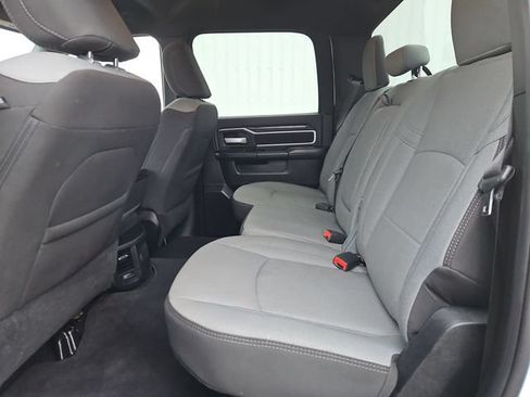 Used 2024 RAM 2500 Big Horn AWD/4WD image 41