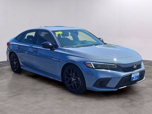 Used 2024 Honda Civic Sport image 3