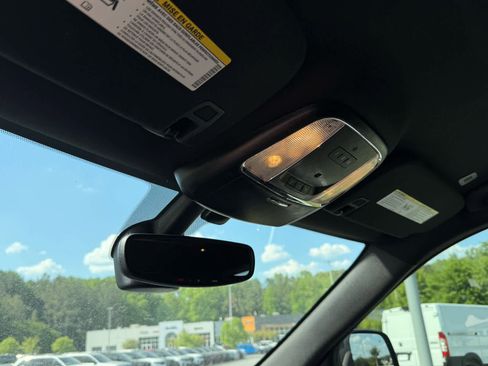 Used 2020 Jeep Grand Cherokee Altitude image 24