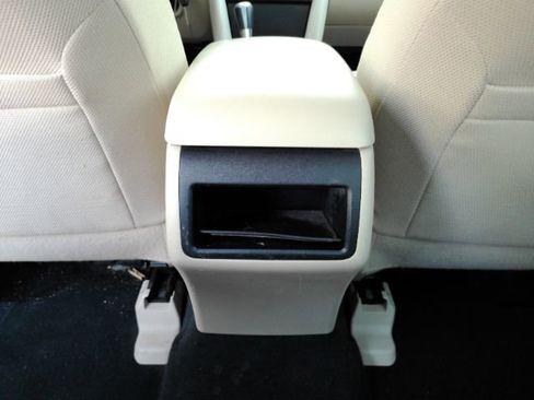 Used 2012 Toyota Camry LE FWD image 24