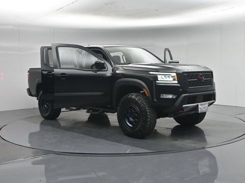 Used 2023 Nissan Frontier PRO-4X w/ Pro Convenience Package AWD/4WD image 36