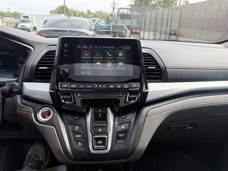 Used 2020 Honda Odyssey Touring image 3